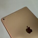iPad 7 (2019) 32GB Wi-Fi Gold — доступный планшет Apple с экраном 10,2", новым аккумулятором и поддержкой Apple Pencil — изображение 3